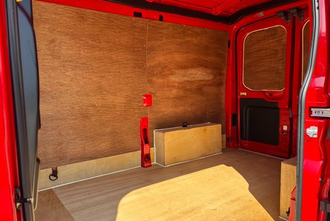 Ford Transit 310 L2 H2 125 ps Panel Van - Low Mileage 10