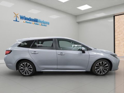 Toyota Corolla 1.8 VVT-h Design Touring Sports CVT Euro 6 (s/s) 5dr 2