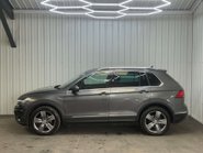 Volkswagen Tiguan 2.0 Tiguan SEL TDI 4Motion Semi-Auto 4WD 5dr 15