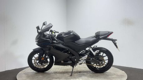 Yamaha R125 YZF 2023 ONLY 4K 1 OWNER NEW MOT SERVICED SPORTS BIKE 125CC 4
