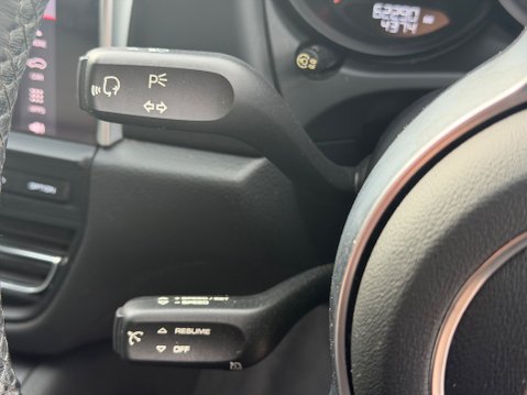 Porsche Macan PDK 16