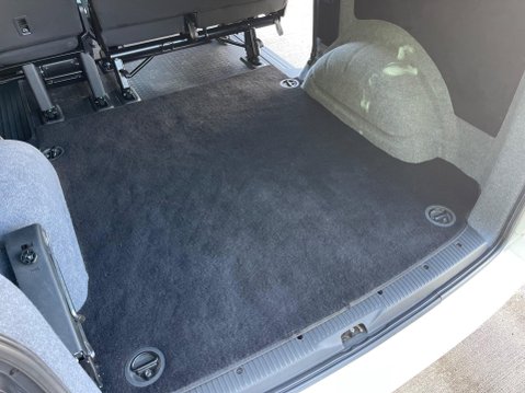 Volkswagen Transporter 2.0 TDI T32 BlueMotion Tech Highline Crew Van DSG FWD SWB Euro 6 (s/s) 5dr 44