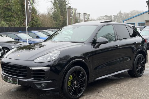 Porsche Cayenne D V6 TIPTRONIC S - REAR ENTERTAINMENT -PDLS -PAN ROOF -CAMERA -£17K EXTRAS 12