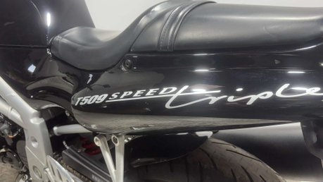 Triumph Speed Triple 855 1998 17K RUNNING PROJECT BIKE SPARES OR REPAIR CLASSIC NAKED 29