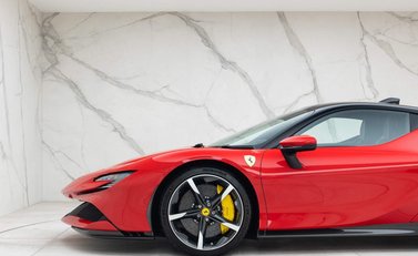 Ferrari SF90 Stradale 32