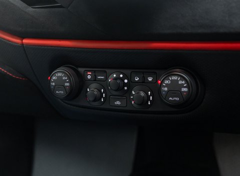 Ferrari 488 Pista Piloti 28