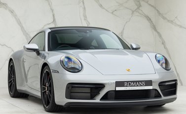 Porsche 911 (992) Carrera GTS 1