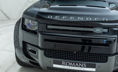 Land Rover Defender 110 V8 Carpathian Edition 28