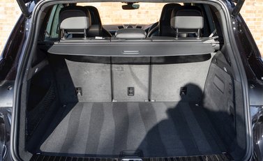 Porsche Cayenne Turbo 32