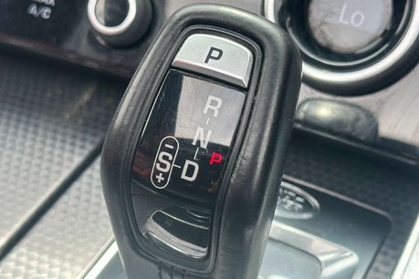 Land Rover Range Rover Sport 3.0 SD V6 HSE Dynamic SUV 5dr Diesel Auto 4WD Euro 6 (s/s) (306 ps) 43