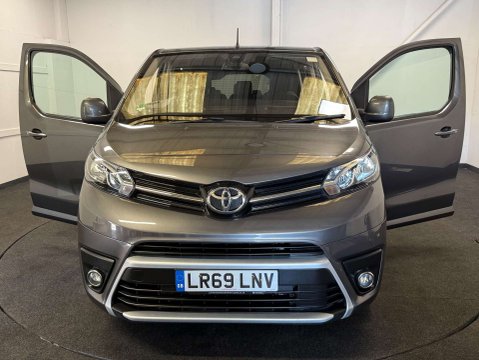 Toyota Proace Verso 2.0 Proace Verso Family L1 D-4D Auto 5dr 9