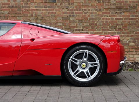 Ferrari Enzo 29