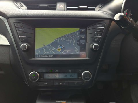 Toyota Avensis 1.6 Avensis Business Edition D-4D 5dr 46