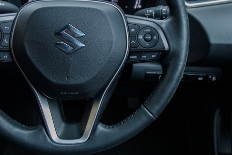 Suzuki Swace MOTION 19