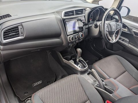 Honda Jazz I-VTEC SPORT NAVI 14