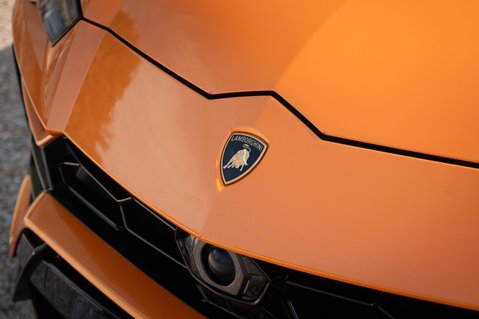 Lamborghini Urus V8 6