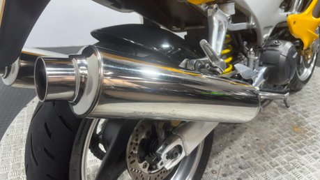 Honda VTR FIRESTORM 1997 ONLY 13K RUNS GREAT VERY CLEAN NEW MOT 1000CC VTWIN 44