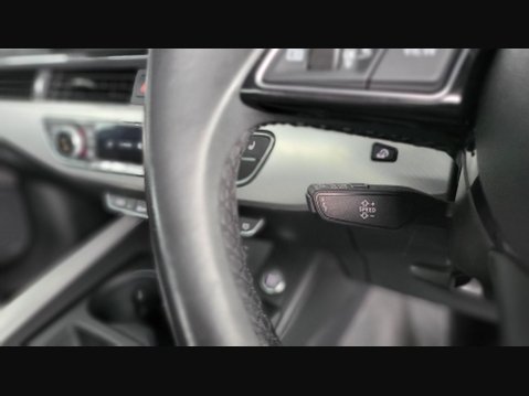 Audi A4 TDI TECHNIK MHEV 22