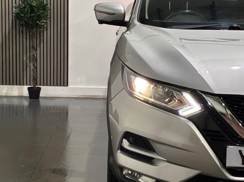 Nissan Qashqai 1.5 dCi N-Connecta Euro 6 (s/s) 5dr 51