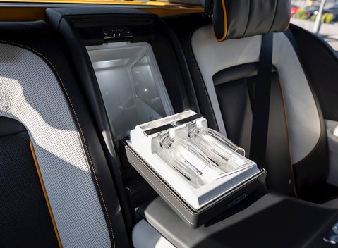 Rolls-Royce Cullinan Black Badge 17