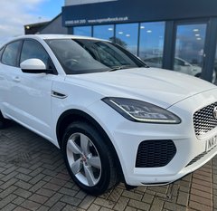 Jaguar E-Pace R-DYNAMIC SE 4