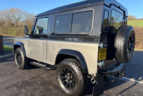 Land Rover Defender 90 TD Autobiography Station Wagon - 1/100 Made - LR Service History 6