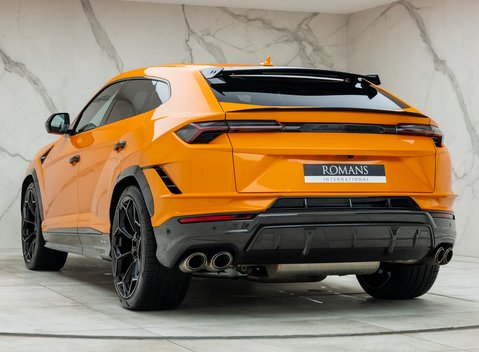 Lamborghini Urus Performante 7