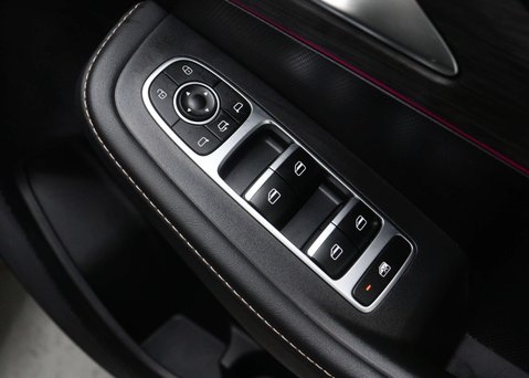 OMODA 5 1.6 5 Noble Auto 5dr 38