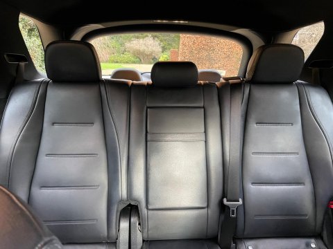 Mercedes-Benz GLE 2.0 GLE300d AMG Line (Premium) SUV 5dr Diesel G-Tronic 4MATIC Euro 6 (s/s) 71