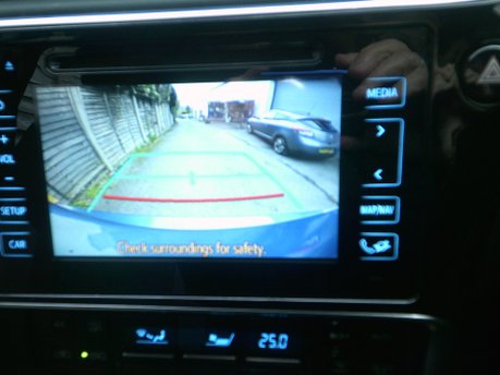 Toyota Auris VVT-I BUSINESS EDITION ONLY 13,000 MILES FROM NEW 10