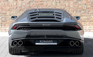 Lamborghini Huracan LP610-4 5