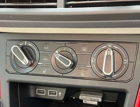 Volkswagen Polo 1.0 Polo Beats TSi Semi-Auto 5dr 25