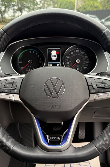 Volkswagen Passat GTE DSG - VAT Q - 1 OWNER - PLUG IN HYBRID - 3 IN STOCK 