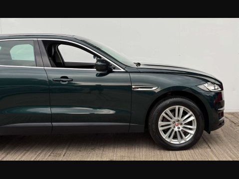 Jaguar F-Pace 2.0 F-PACE Portfolio AWD i Auto 4WD 5dr 12