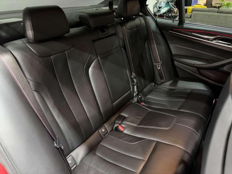 BMW M5 4.4 V8 Saloon 4dr Petrol Steptronic xDrive Euro 6 (s/s) (600 ps) 53