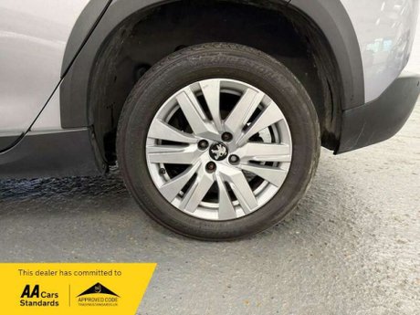 Peugeot 2008 1.2 PureTech Allure Premium Euro 6 (s/s) 5dr 8