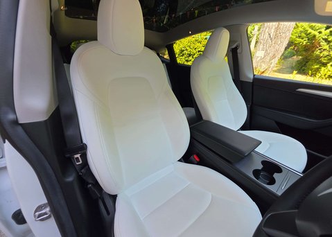Tesla Model Y ModeL Y Long Range AWD 4WD 5dr 16