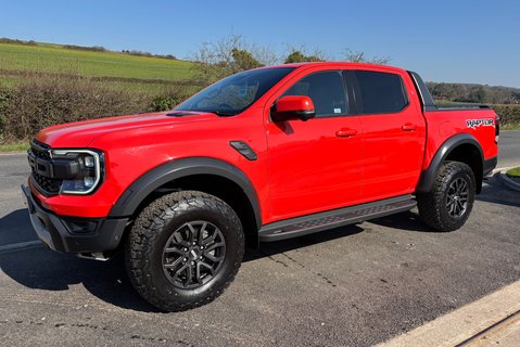 Ford Ranger 3.0 T Raptor Ecoboost - Electric Roller Shutter 1