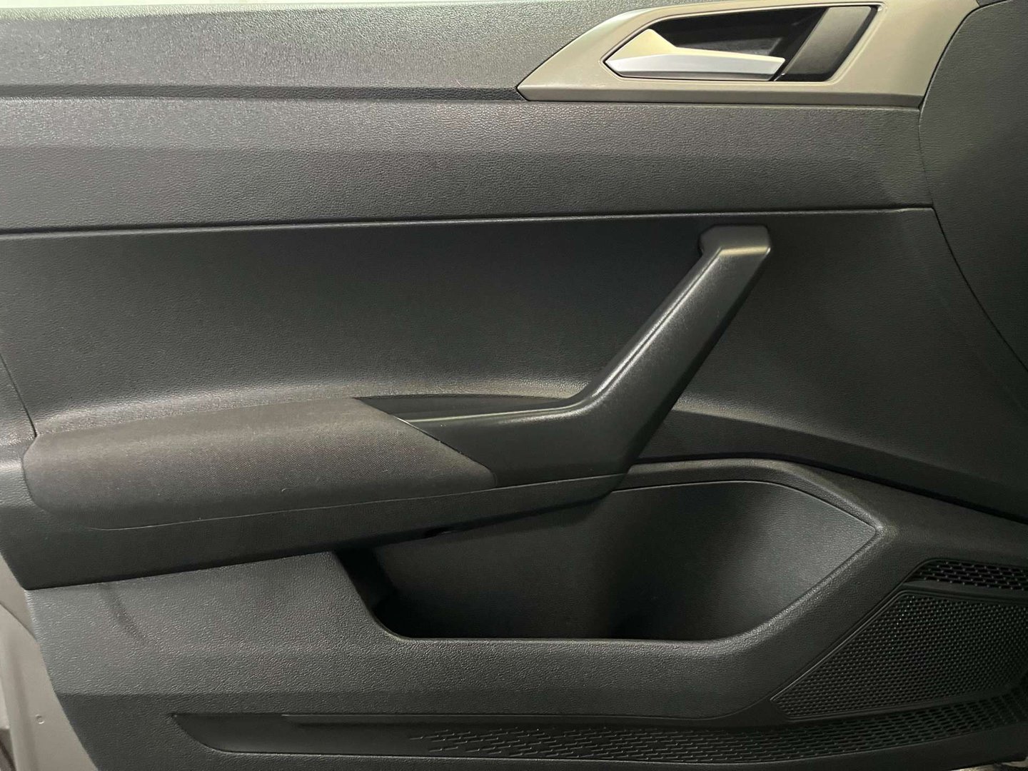 2021 Volkswagen Polo — image 27