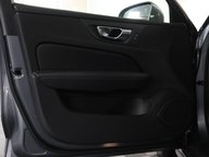 Volvo V60 B4 CROSS COUNTRY AWD MHEV 43