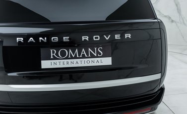 Land Rover Range Rover P460e Autobiography LWB 31