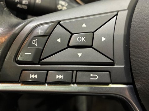 Nissan Qashqai 1.5 dCi Tekna Euro 6 (s/s) 5dr 35