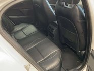 Jaguar XE 2.0 XE R-Sport Auto 4dr 15