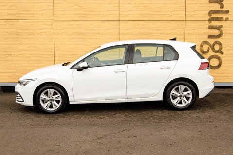 Volkswagen Golf LIFE TSI 13