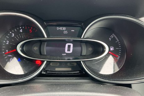 Renault Clio 1.5 dCi Signature Nav Hatchback 5dr Diesel Manual Euro 6 (s/s) (90 ps) 11