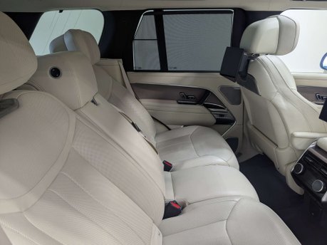 Land Rover Range Rover 4.4 Range Rover First Edition Auto 4WD 5dr 45