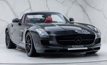 Mercedes-Benz SLS AMG ROADSTER 12