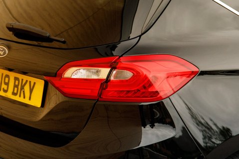 Ford Fiesta TITANIUM X 9
