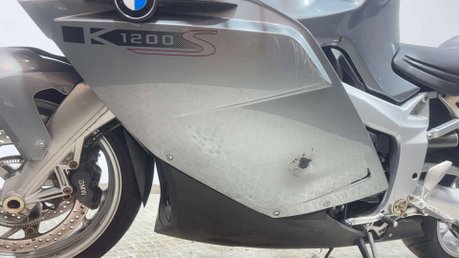 BMW K1200S 2006 GOOD RUNNING SPORTS TOURER PROJECT BIKE 120CC INLINE 4 8