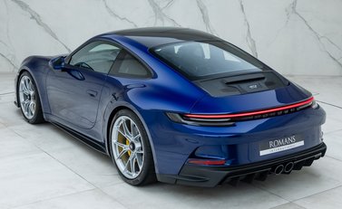 Porsche 911 GT3 Touring (992) 9